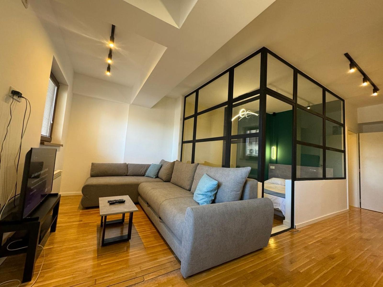 Skopje Eluxory Apartments Ngoại thất bức ảnh